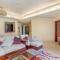 Luxury 1 Bedroom with a Private Beach Taj Granduer residence at Palm - Dubaj
