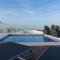 Penthouse, Sea Views and Private Roof Top Pool - Il-Pergla
