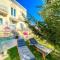 Seafront captain apartment