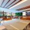 Porto Beach Resort - Mana Beach Experience