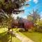 Apit Lawang Villas & Resto