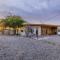 La Luna Azul - Privacy in the Boulders with Hot Tub & Fire Pit home - Joshua Tree