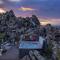 La Luna Azul - Privacy in the Boulders with Hot Tub & Fire Pit home - Joshua Tree