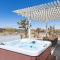 Horseshoe House - Hot Tub, BBQ and Fire Pit! home