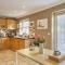 Curb Properties - Gorgeous 3 Bedroom House Close To Town Centre