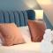 STYLISH, BEACHSIDE apartment, sea views