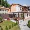 Gotar Apartment with Garden