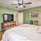 Lakefront Home with Deck in Hot Springs! - 温泉城