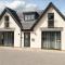 Daisy Lodge - Spacious Two Bed Flat - Parking, Netflix, WIFI - Close to Blenheim Palace & Oxford - F1
