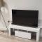 Daisy Lodge - Spacious Two Bed Flat - Parking, Netflix, WIFI - Close to Blenheim Palace & Oxford - F1