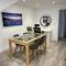 Maisy Lodge - Two Bed Lux Flat - Parking, Netflix, WIFI - Close to Blenheim Palace & Oxford - F2
