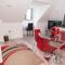 Rosey Lodge -1Bedroom Cousy Flat - Parking, Netflix, WIFI - Close to Blenheim Palace & Oxford - F5