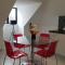Rosey Lodge -1Bedroom Cousy Flat - Parking, Netflix, WIFI - Close to Blenheim Palace & Oxford - F5