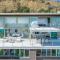 Malibu Glass House: Architectural w 180deg Views
