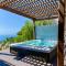 Malibu Glass House: Architectural w 180deg Views - Malibu
