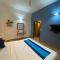 Divine Inn Couple Friendly Hotel near Sector 51 Metro Station
