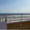 Oceanfront Wavecrest Hotel