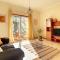 Theos Apartment by LovelyStay