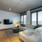 London 993 Loft 402