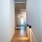 London 993 Loft 402