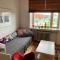 Studio apartment, view over the roofs for the sunrise - 赫尔辛基
