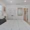 Art Deco Apt w Pool One Mile to Beach Pets Welcome