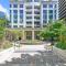 The Alexander Apartments - Harbour Views, Parking, Pool, 24hr Concierge