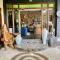 Unique Balian beach house - 安达沙里