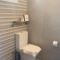 Omma, Main Street suite