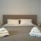 Omma, Main Street suite
