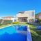 Hill & Beach house