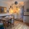 Harbour View Ground Floor Flat with Private Parking, only 5 Mins walk to harbour - Brixham