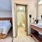 Days Inn & Suites by Wyndham Arlington Near Six Flags