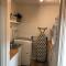 Silwood Apartment fully self contained with Kitchen and Laundry - Devonport