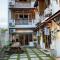 P&B Residences Legazpi - 黎牙实比