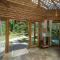 The Bamboo Houses - Tropical Garden & Empty Beach - 卢纳将军城