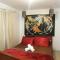 King Arts Bed and Breakfast with WiFi and Netflix! Near Bluemoon and Angelfields