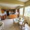 Venance Grand Yer apt 2 Enjoys Sea Views in Rodney Heights - Gros Islet