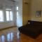 Five Seasons Apartment