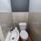 3030 Jana Spychalskiego 32 - Tanie Pokoje w Apartamencie - samodzielne zameldowanie - self check in - Poznań