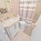 Pocono Pines, Lake Naomi 4 bedrooms, 2 full bath