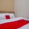 RedDoorz Plus near UMS Solo 2