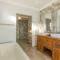 Beachfront Villa - Pool, Fireplace, No Loadshedding