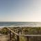 Beachfront Villa - Pool, Fireplace, No Loadshedding