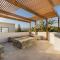 Beachfront Villa - Pool, Fireplace, No Loadshedding
