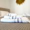 Omma, Main Street suite
