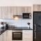 Modern Two Bedroom Unit, Mountain & Harbour Views - 开普敦
