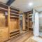 736 1/2 A Main Street - أوراي