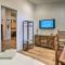 Pool, BBQ and Fire Pit Family Home in Cave Creek