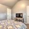 Suburban Atlanta Vacation Home about 3 Mi to Airport!